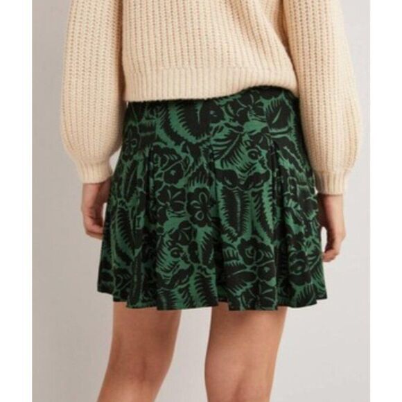 Boden Womens Mini Skirt UK 14 US 10 Green Floral Pleated Pull On R0233 NWT - Picture 4 of 11